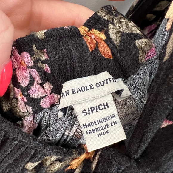 American Eagle Split Seam Floral Jumpsuit - Picture 6 of 6